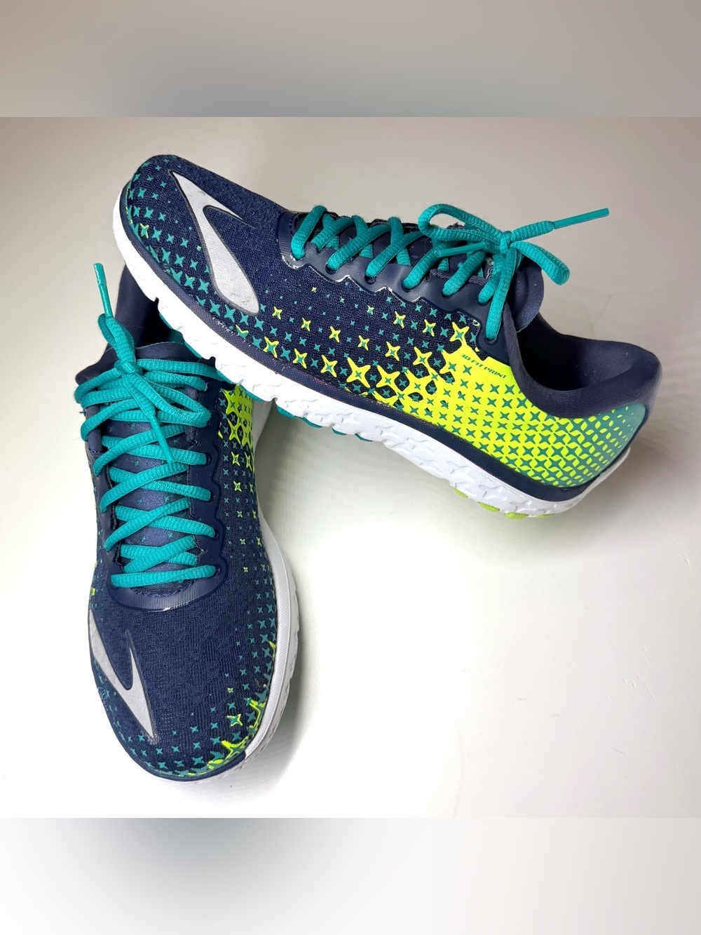 Brooks Women’s Pure Flow 5 Athletic Running Shoes Size- 9